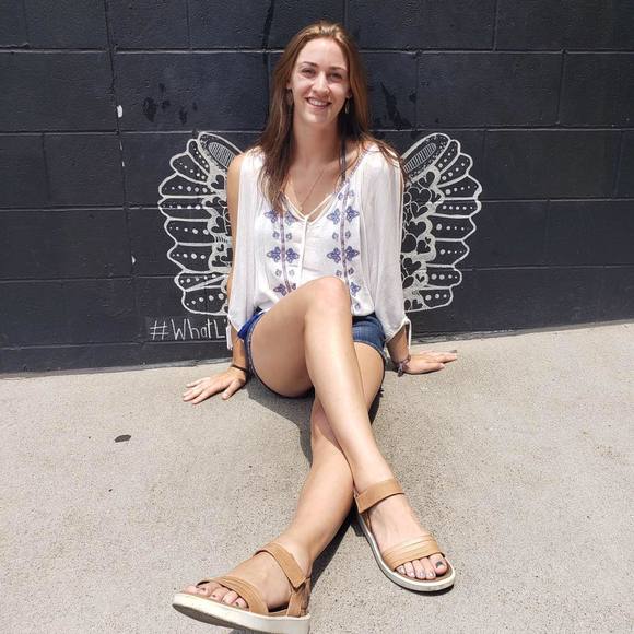 Meet your Posher, Maria - Picture 1 of 1